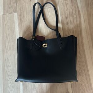 Black Coach Tote Bag w Maroon Interior